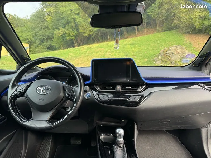Toyota C-Hr 2017 photo 3
