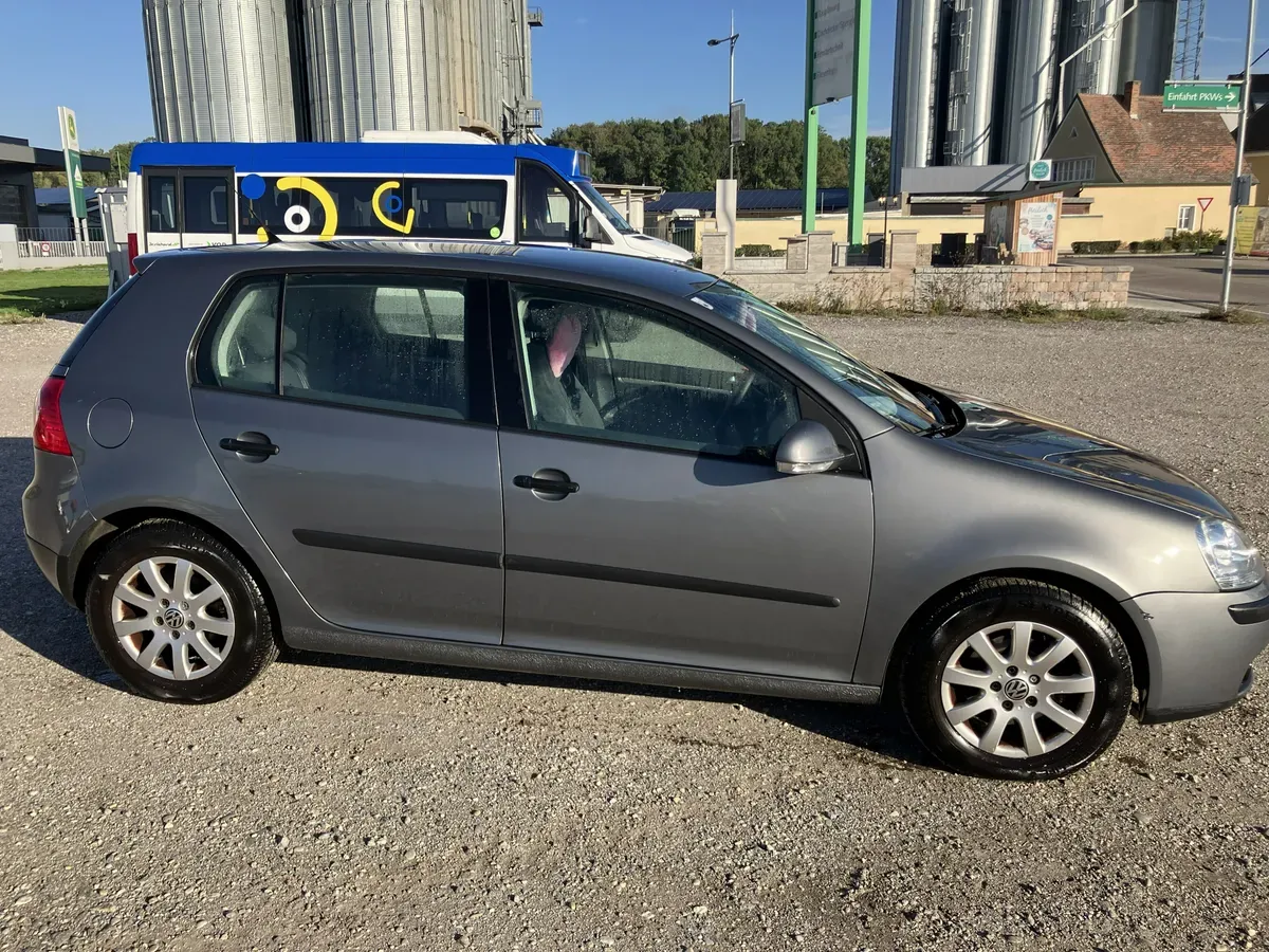 Volkswagen Golf 2007 photo 3