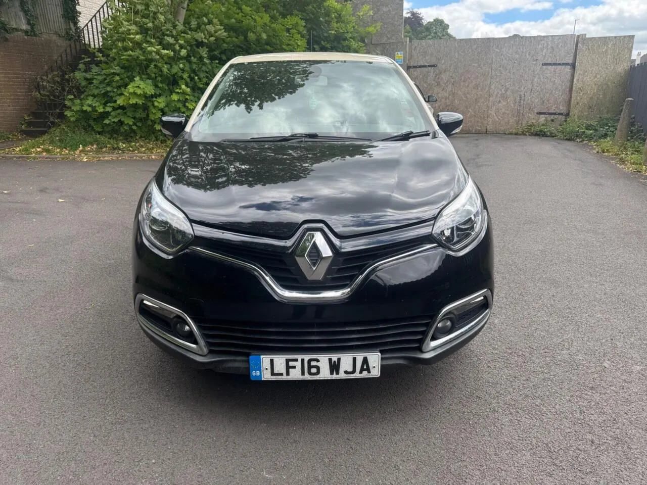 Renault Captur 2016 photo 2