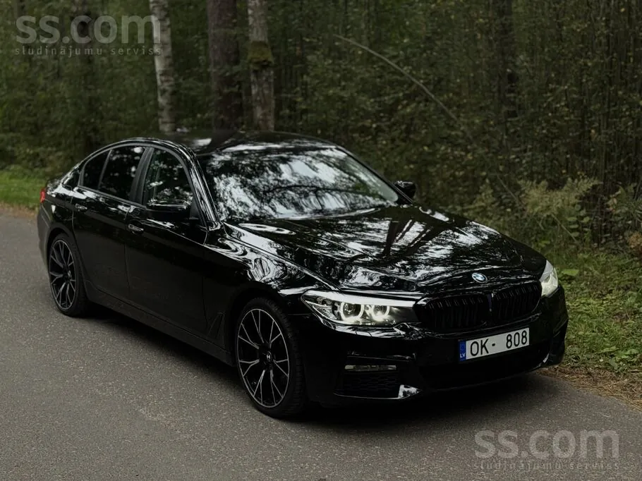 BMW G30
