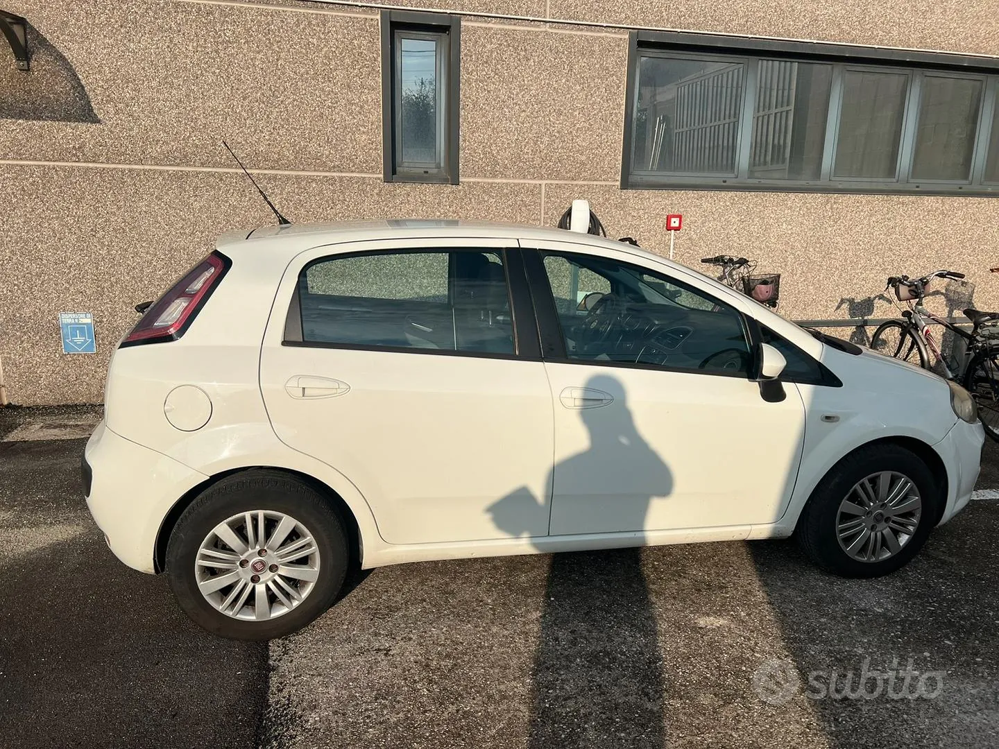 Fiat Punto Evo 2012 photo 2