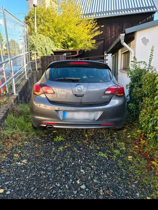 Opel Astra J
