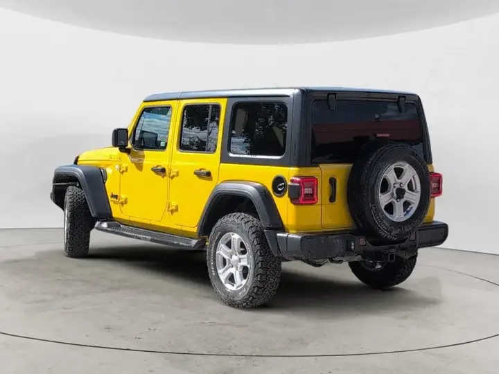 Jeep Wrangler 2021 photo 4