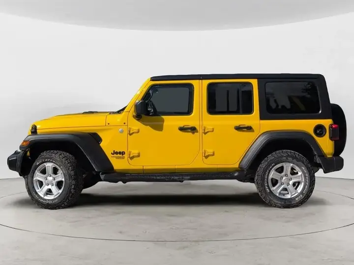 Jeep Wrangler 2021 photo 3