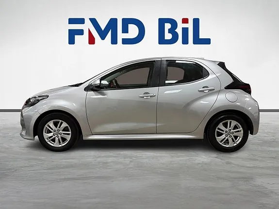 Toyota Yaris 2022 photo 2
