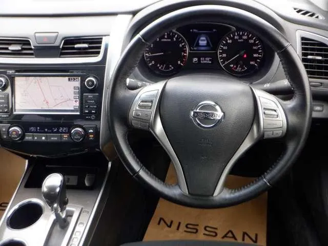 Nissan Tiara 2014 photo 4