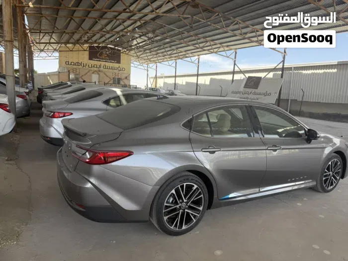 Toyota Camry 2025 photo 4