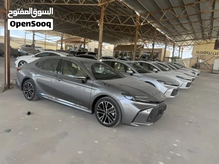 Toyota Camry 2025 photo 3