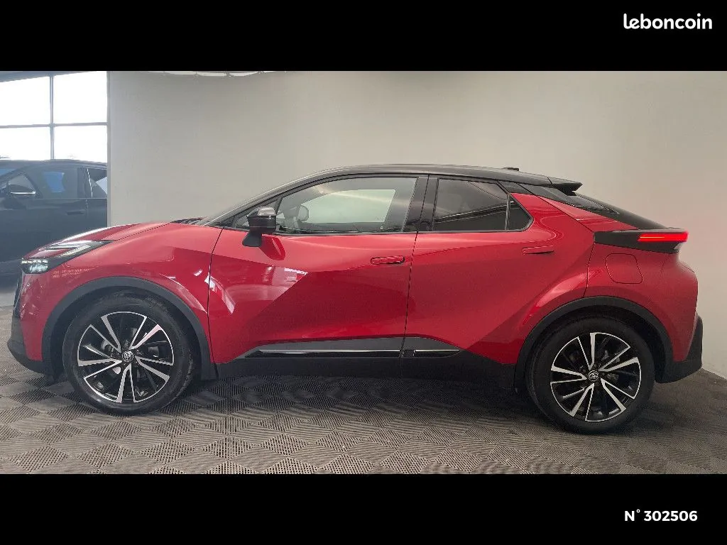 Toyota C-Hr 2024 photo 2