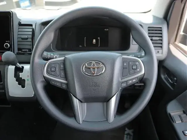 Toyota Hiace Wagon 2026 photo 5
