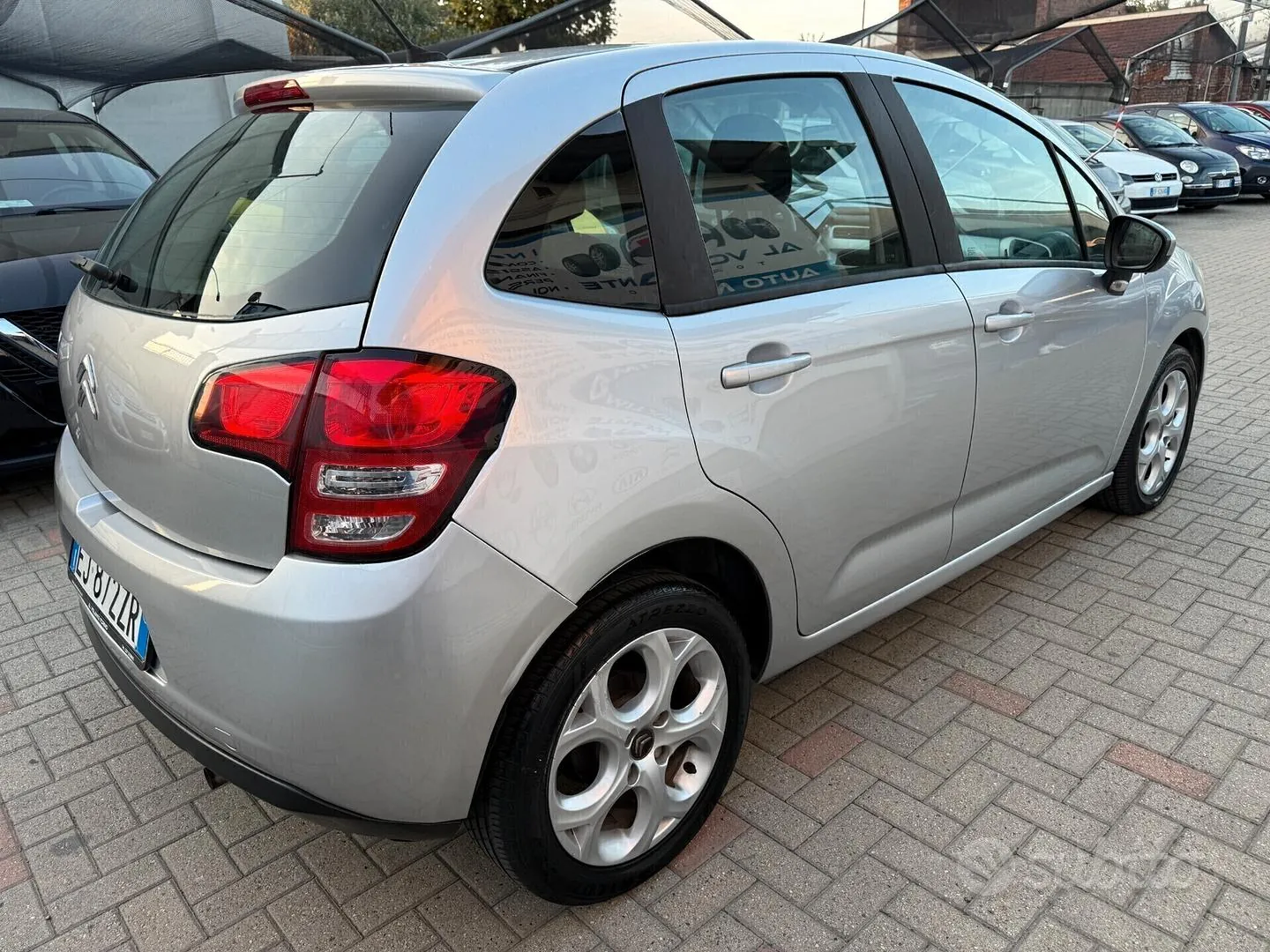 Citroen C3 2011 photo 4