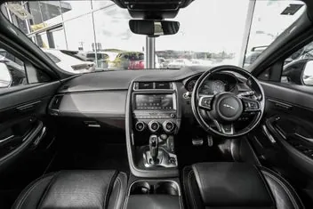 Jaguar E-Pace 2020 photo 3