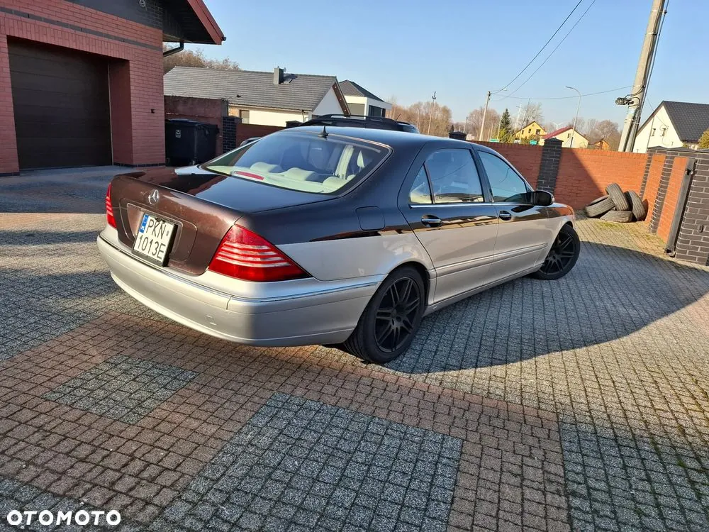 Mercedes-Benz S-Class 2006 photo 2