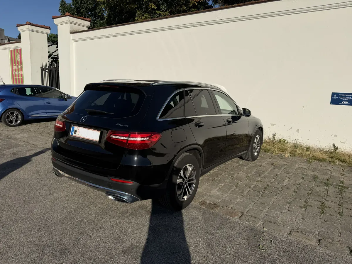 Mercedes-Benz Glc-Class 2019 photo 2