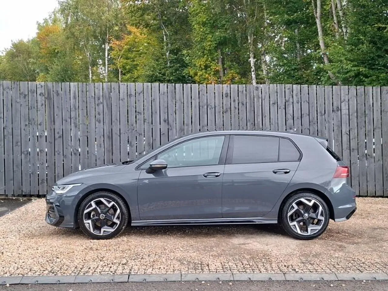 Volkswagen Golf 2025 photo 4