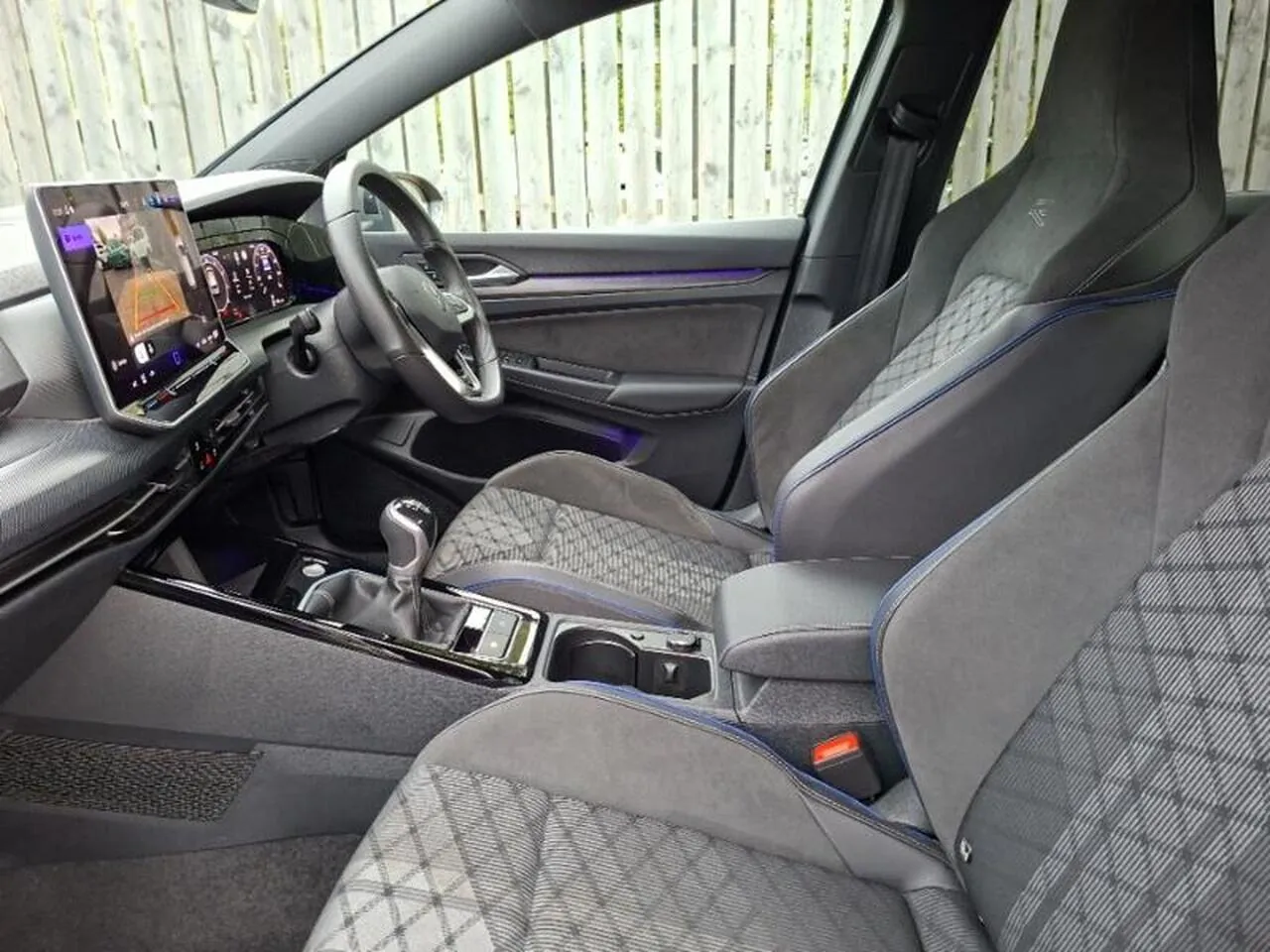 Volkswagen Golf 2025 photo 5