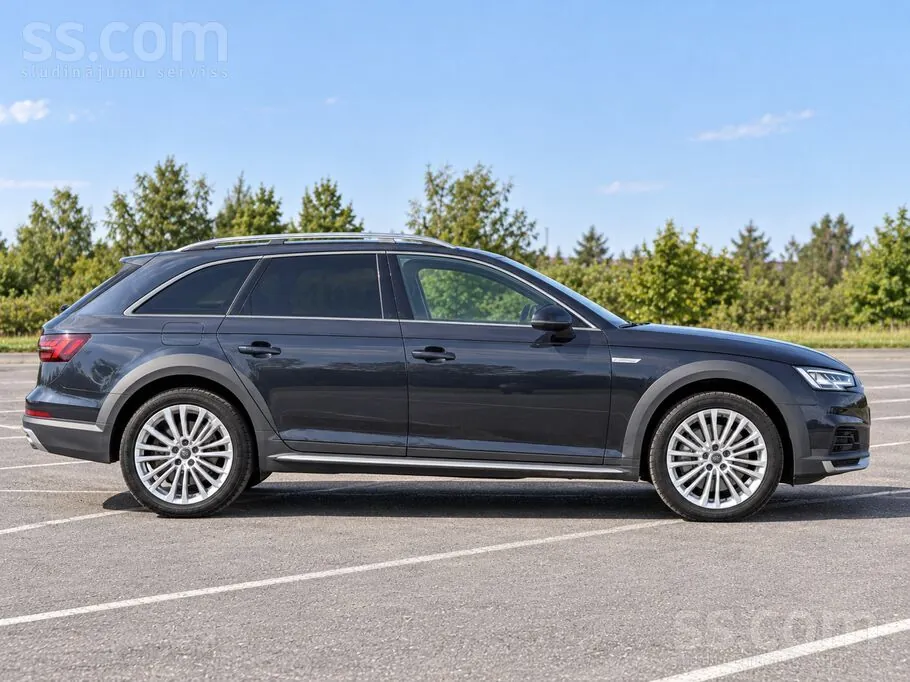 Audi A4 Allroad 2022 photo 2