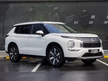 Mitsubishi Outlander 2025 photo 2
