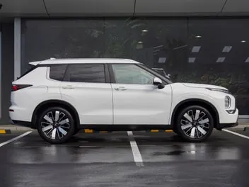 Mitsubishi Outlander 2025 photo 4