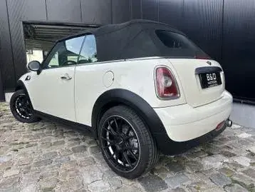 Mini Cooper Cabrio 2010 photo 2