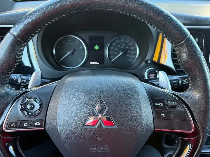 Mitsubishi Outlander 2019 photo 5