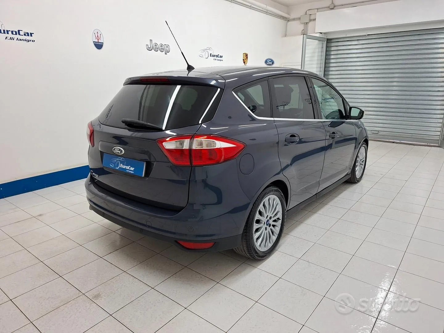 Ford C-Max 2011 photo 4