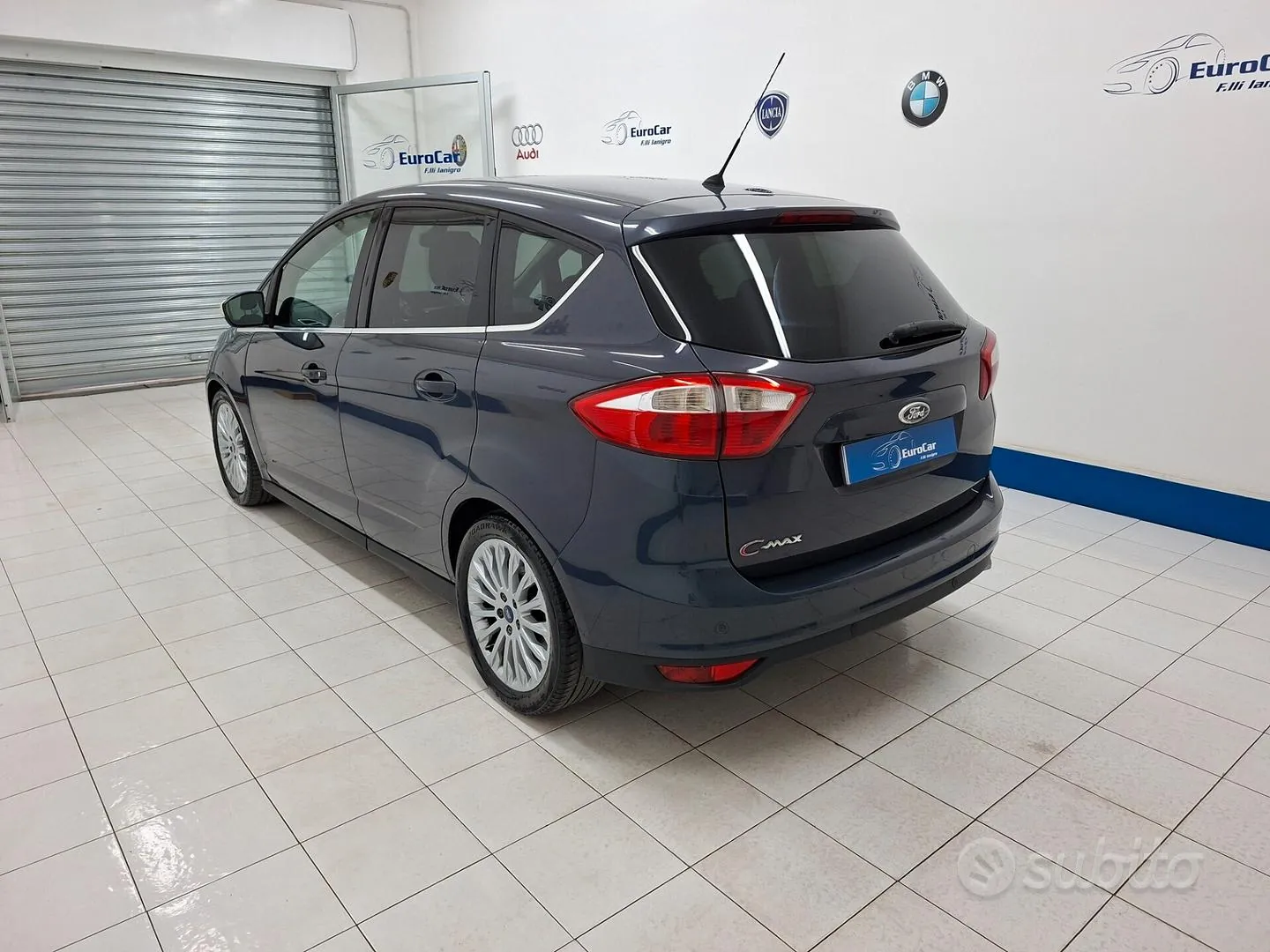 Ford C-Max 2011 photo 2