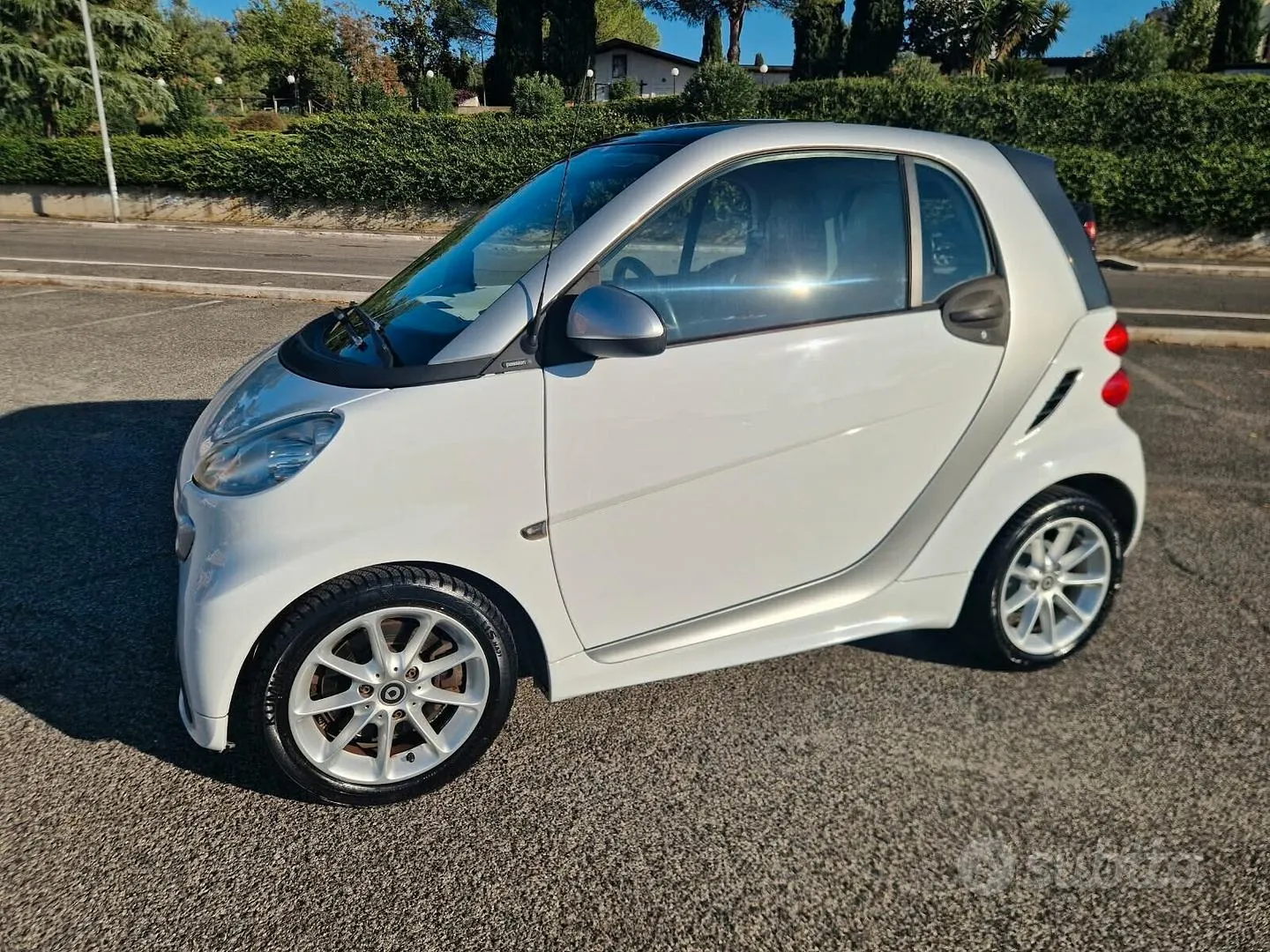 Smart Fortwo 2012 photo 3