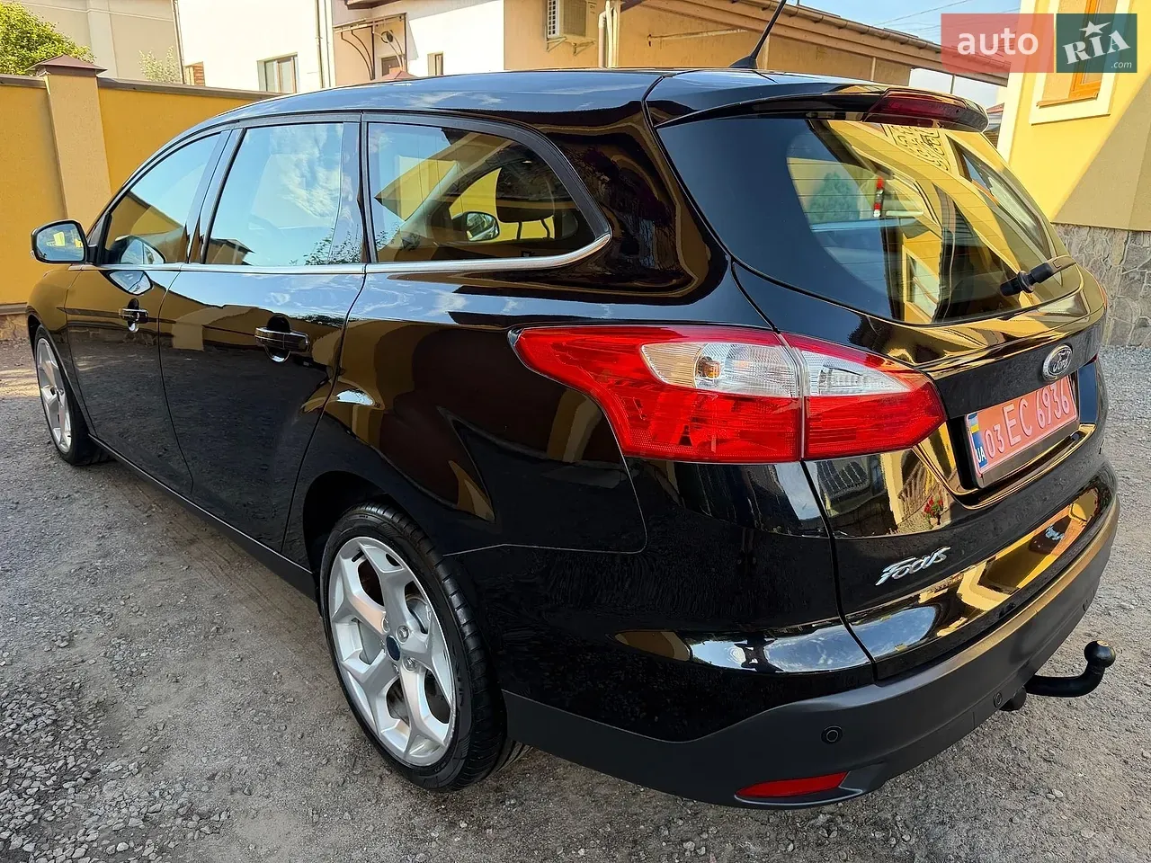 Ford Focus 2014 photo 3