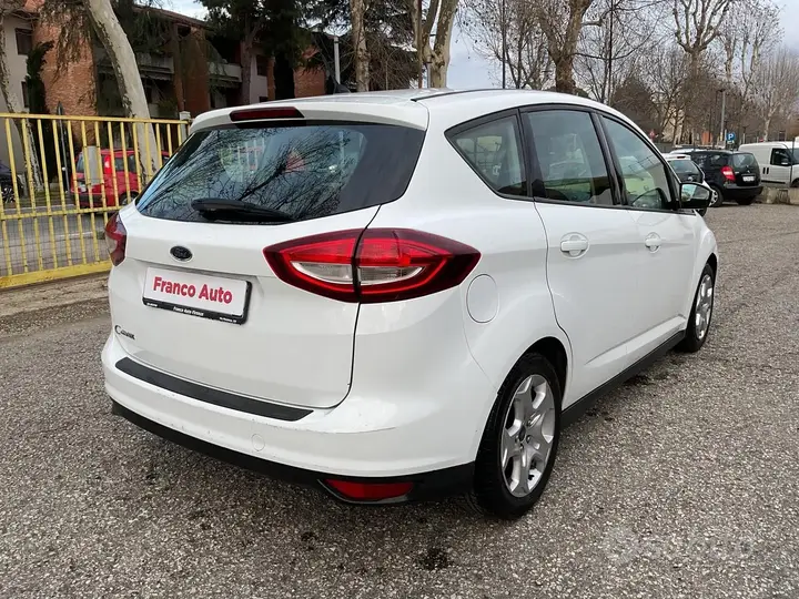 Ford C-Max 2016 photo 4
