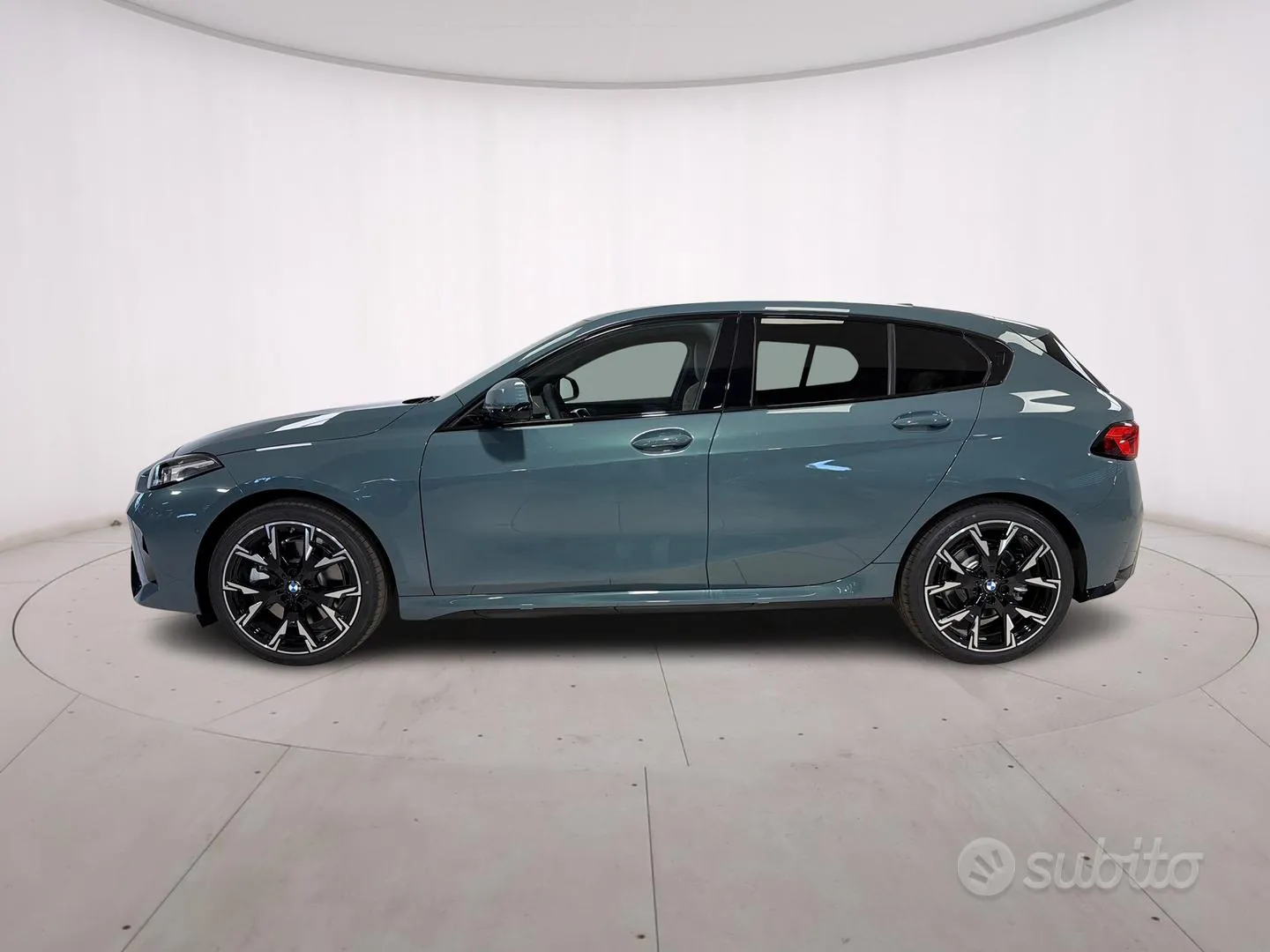 BMW 1 Series 2023 photo 3