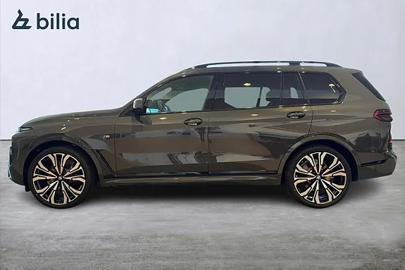 BMW X7 2026 photo 3