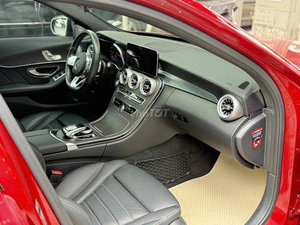 Mercedes-Benz C-Class 2020 photo 2