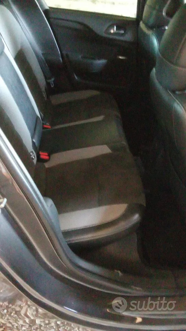 Citroen Ds 4 2016 photo 2