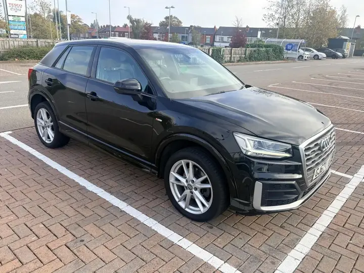 Audi Q2 2017 photo 2