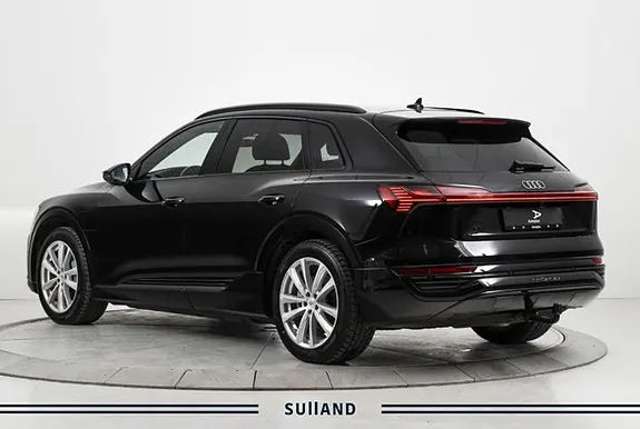 Audi Q8 2024 photo 2