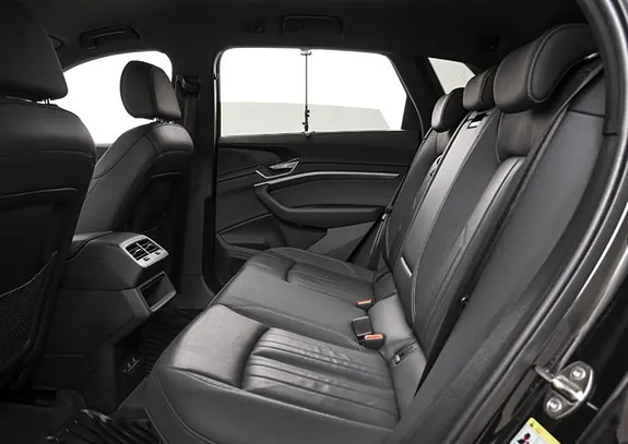 Audi Q8 2024 photo 4