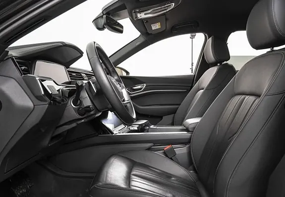 Audi Q8 2024 photo 3