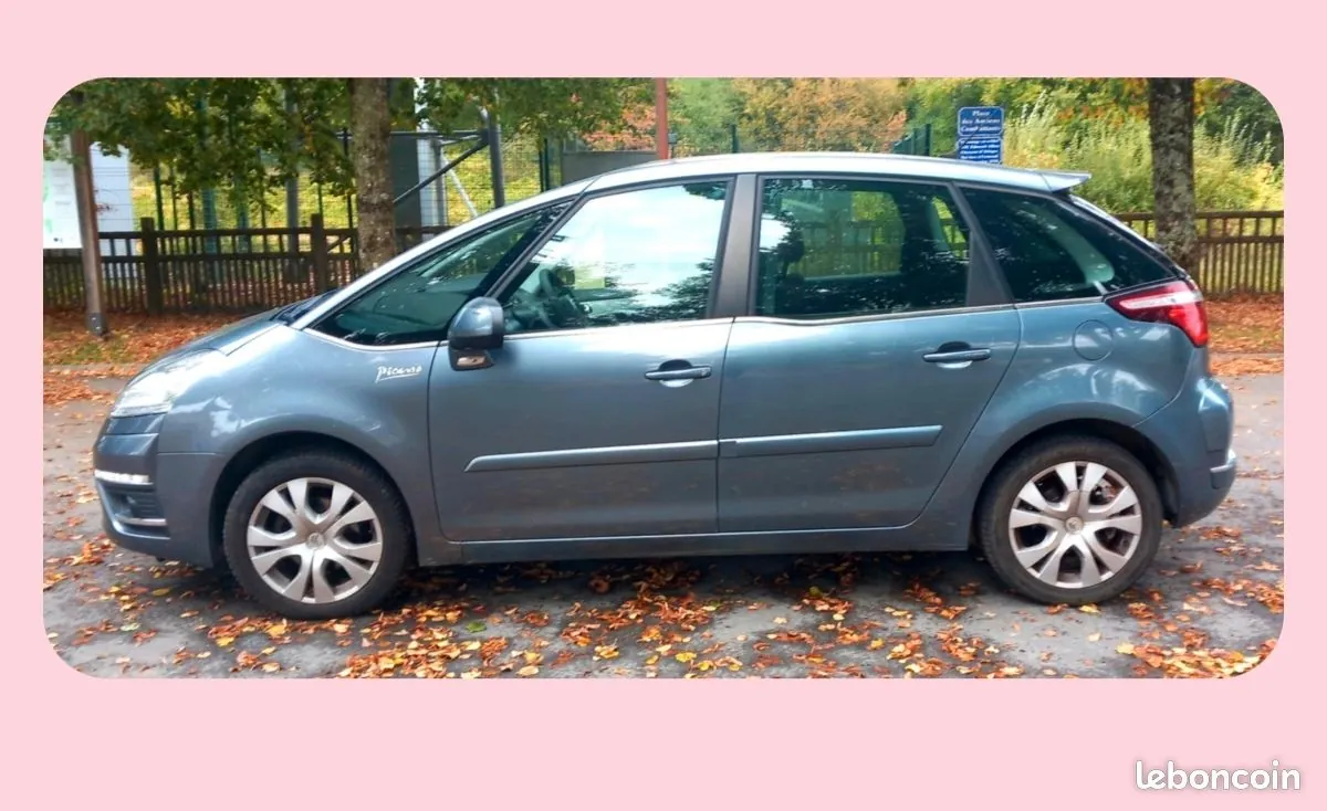 Citroen C4 Picasso 2011 photo 3