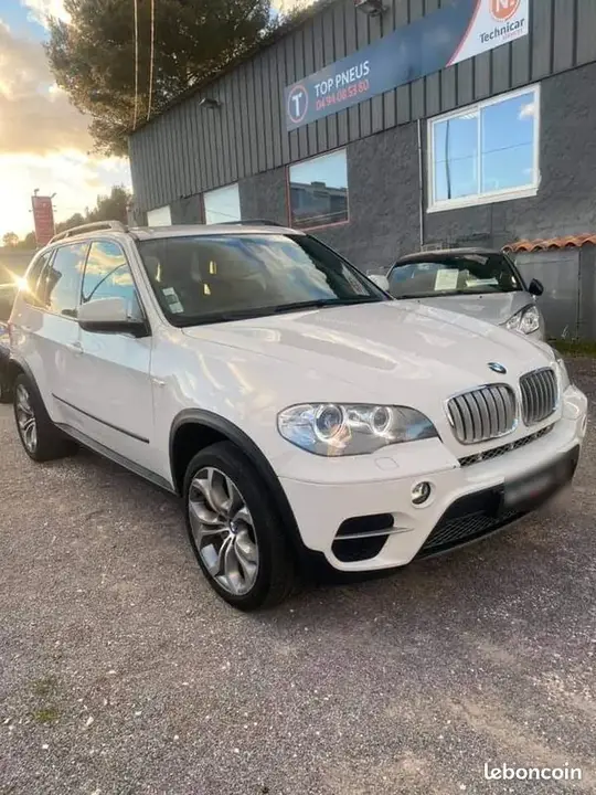 BMW X5 2011 photo 2