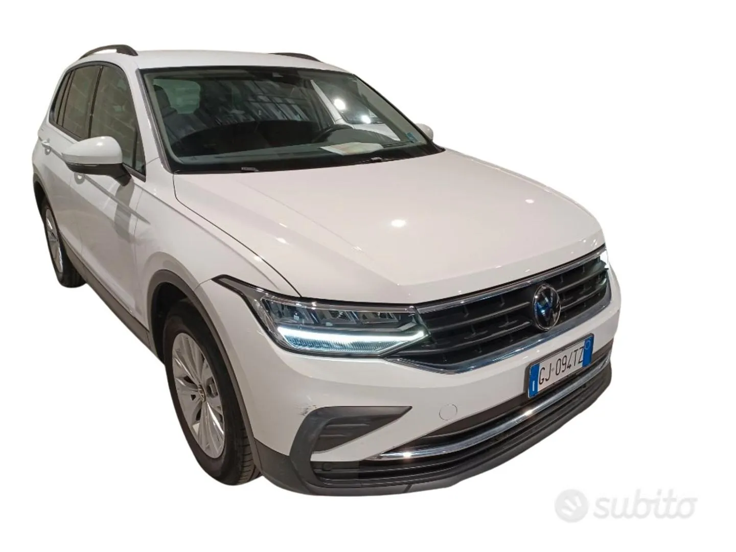 Volkswagen Tiguan 2022 photo 2