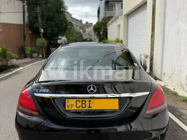 Mercedes-Benz C200 2019 photo 4