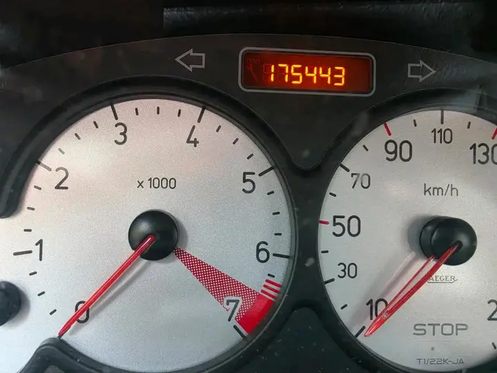Peugeot 206