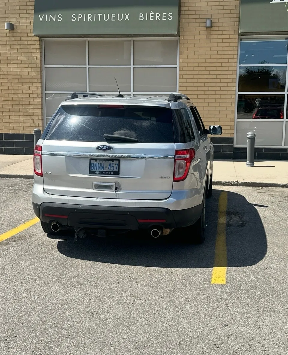 Ford Explorer 2011 photo 5