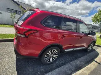 Mitsubishi Outlander 2021 photo 3