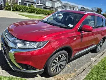 Mitsubishi Outlander 2021 photo 4