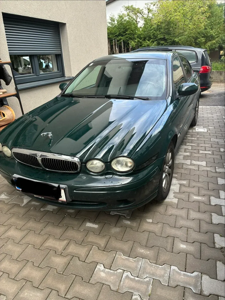 Jaguar X-Type 2004 photo 2
