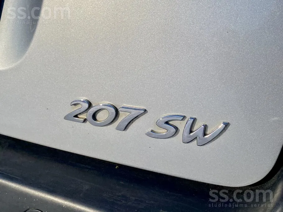 Peugeot 207 2011 photo 4