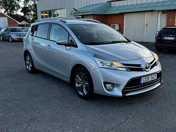 Toyota Verso 2014 photo 3