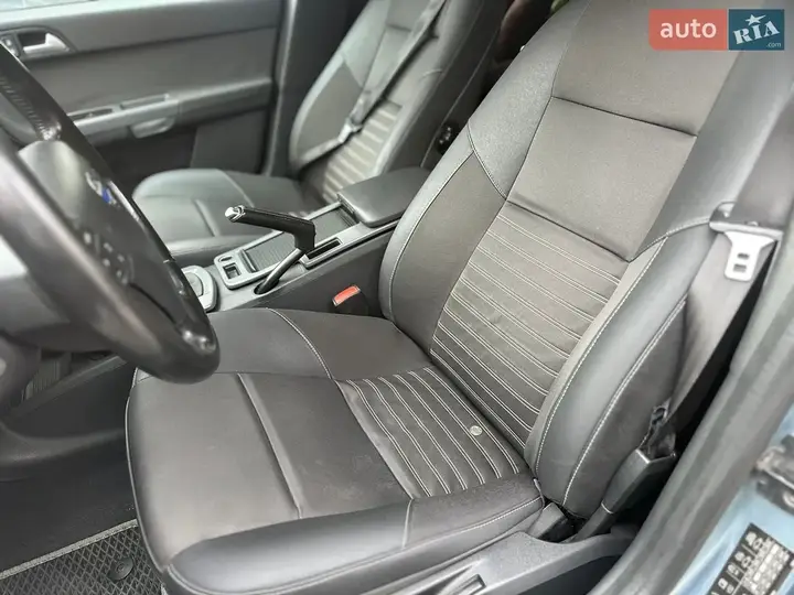 Volvo V50 2009 photo 5
